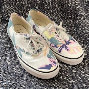 Women’s floral vans
